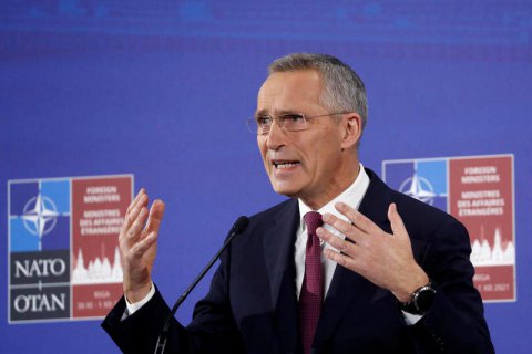 Tổng thư ký NATO Stoltenberg loại trừ khả năng áp dụng chế độ cấm bay trên không phận Ukraine